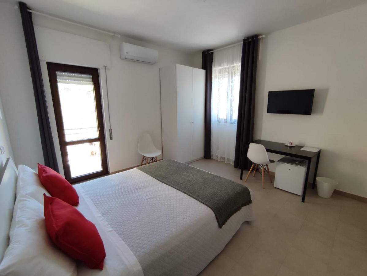 Cristian Rooms Avola Exterior foto